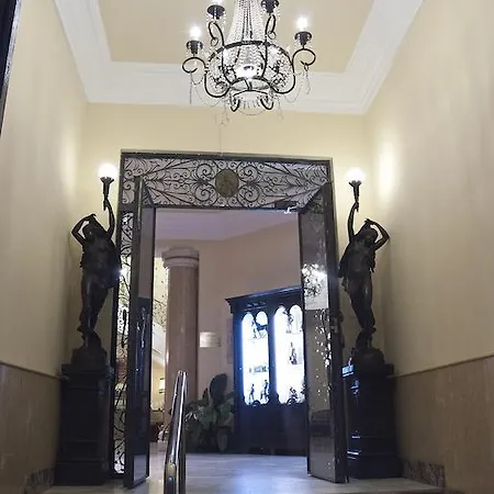 La Casa Grande Hotel