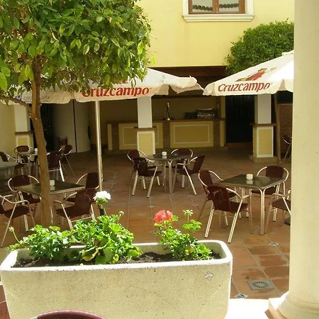 La Casa Grande 3*